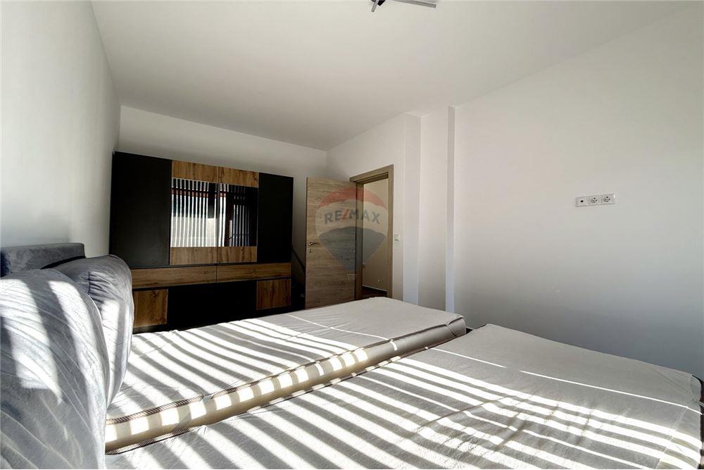 Апартамент - За продажба - гр. Балчик, Област Добрич, България - Първа спалня с излаз към открита обща тераса /запад/ - Спалня - 360321025-234