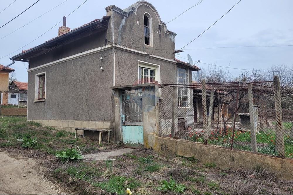 Селска къща - За продажба - с. Добромирка, Област Габрово, България - 20250324_135554.jpg - 360431001-493