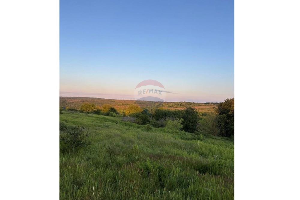 УПИ - За продажба - с. Звездица, Област Варна, България - viber_image_2025-05-16_16-37-54-032.jpg - 360531007-9