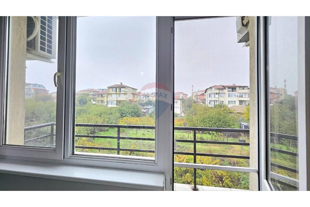 Апартамент - За продажба - гр. Бургас, Област Бургас, България - photo_2025-10-27_13-31-28 (3).jpg - 360291023-75