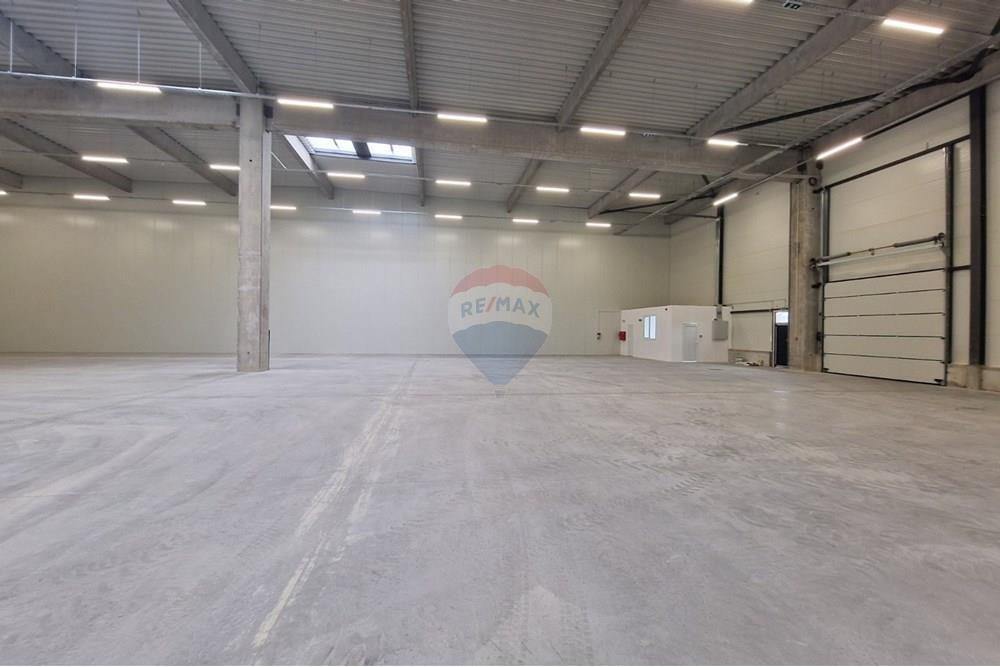 Lagerbyggnad - Till salu - гр. Пловдив, Област Пловдив, България - viber_image_2024-11-28_11-28-24-917.jpg - 360561013-6