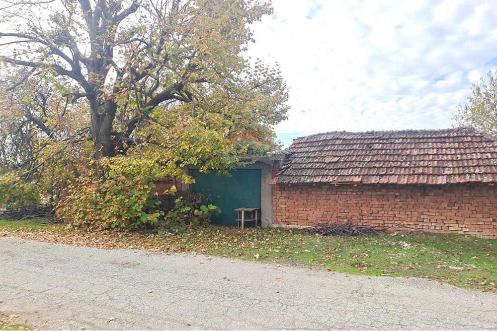 Селска къща - За продажба - с. Тетово, Област Русе, България - 20251023_102427.JPG - 360451036-40