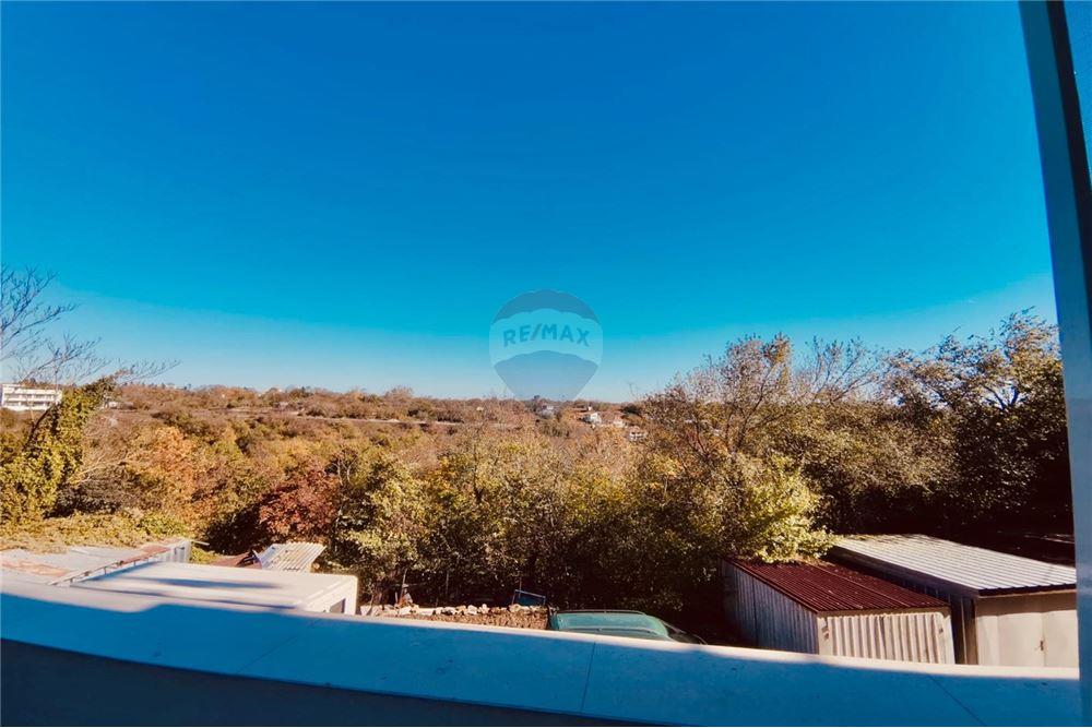 Апартамент - За продажба - гр. Балчик, Област Добрич, България - Просторна открита тераса с достъп от хола - Тераса - 360321025-246