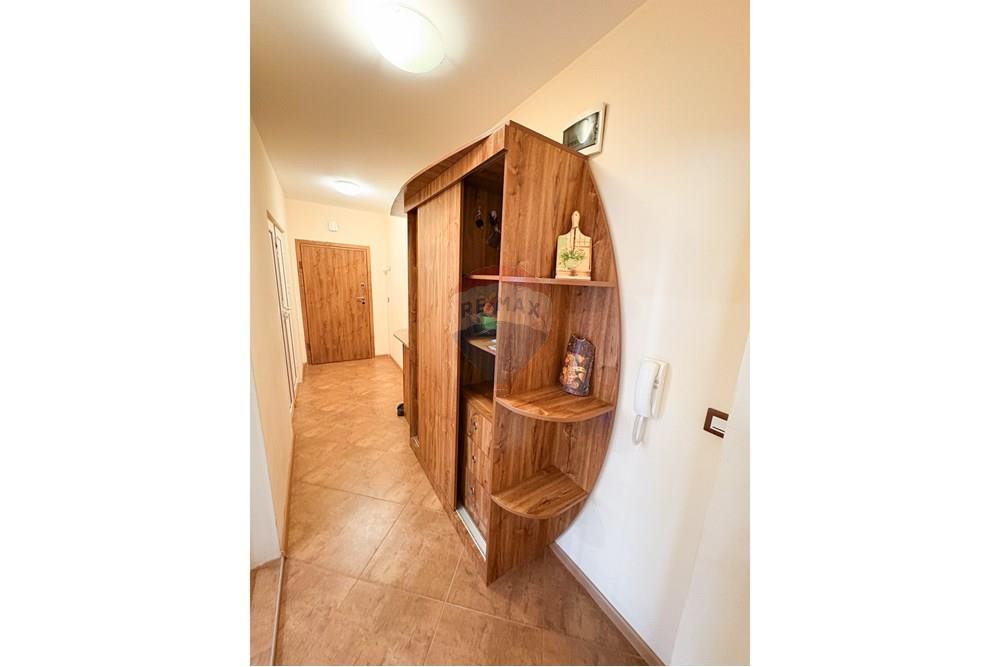 Апартамент - Под наем - гр. Варна, Област Варна, България - image00004.jpeg - Коридор - 360471029-7