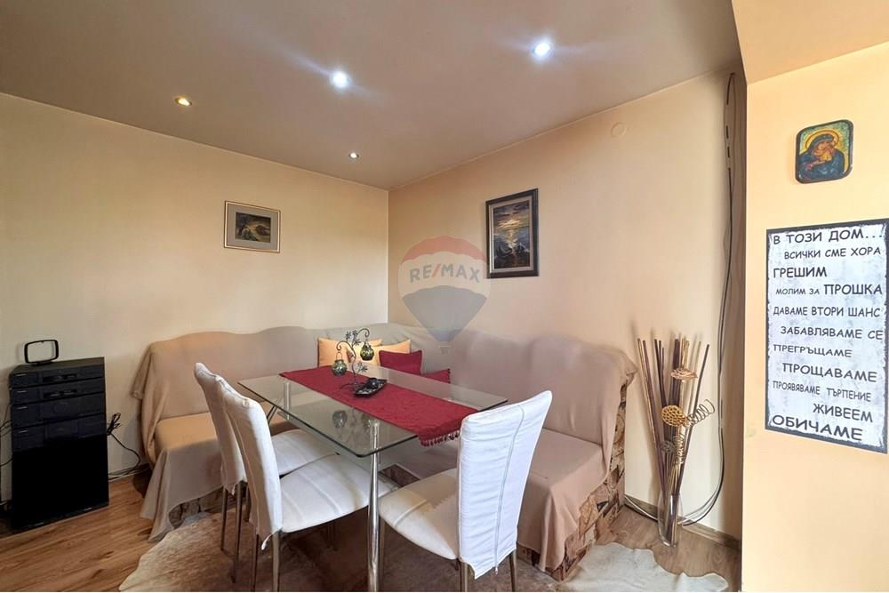 Venkovský dům - Prodej - с. Червена вода, Област Русе, България - IMG_3306.JPEG - Obývací pokoj s jídelnou - 360451033-97