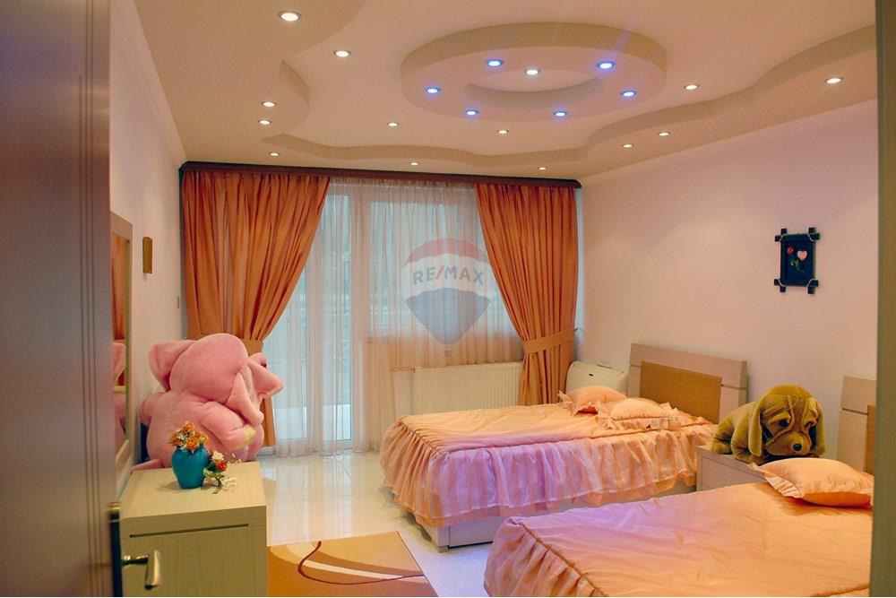 Индустриална сграда - Под наем - гр. Сандански, Област Благоевград, България - 2007-11-27 03.43.38.jpg - 360561012-199