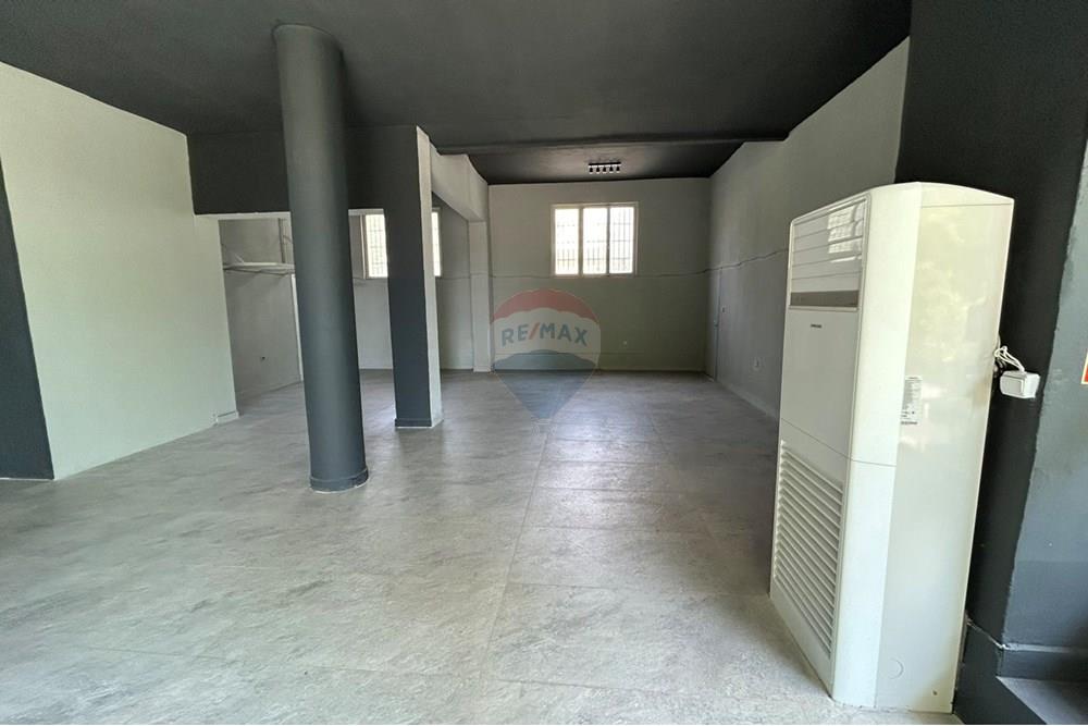 Næringseiendom - Til leie - гр. Шумен, Област Шумен, България - viber_изображение_2025-05-21_11-50-34-062.jpg - 360441001-181