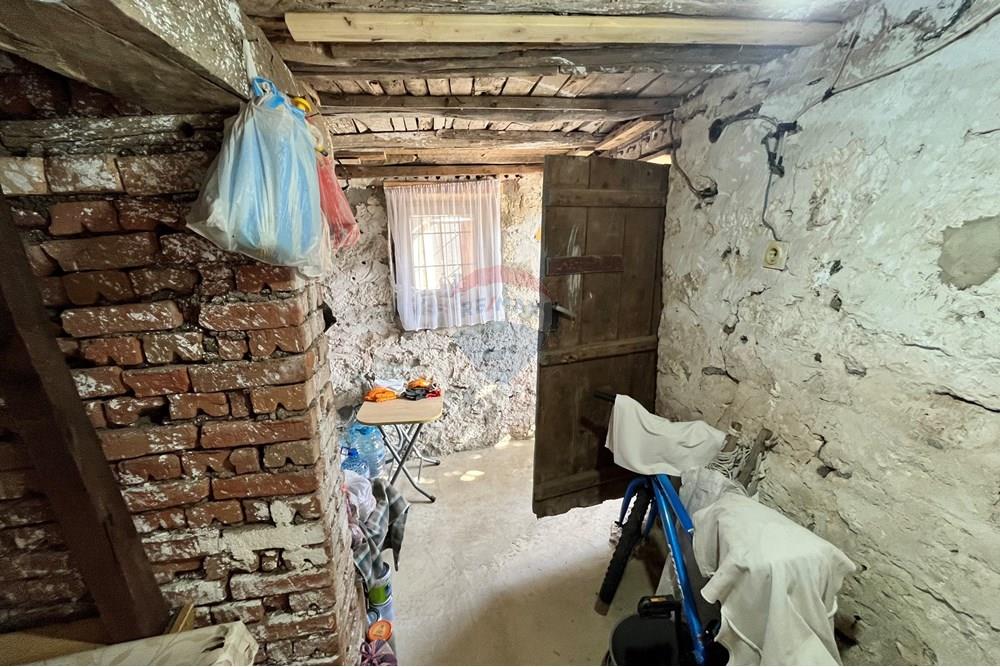 Селска къща - За продажба - с. Засмяно, Област Варна, България - IMG_0904.jpeg - 360391067-9