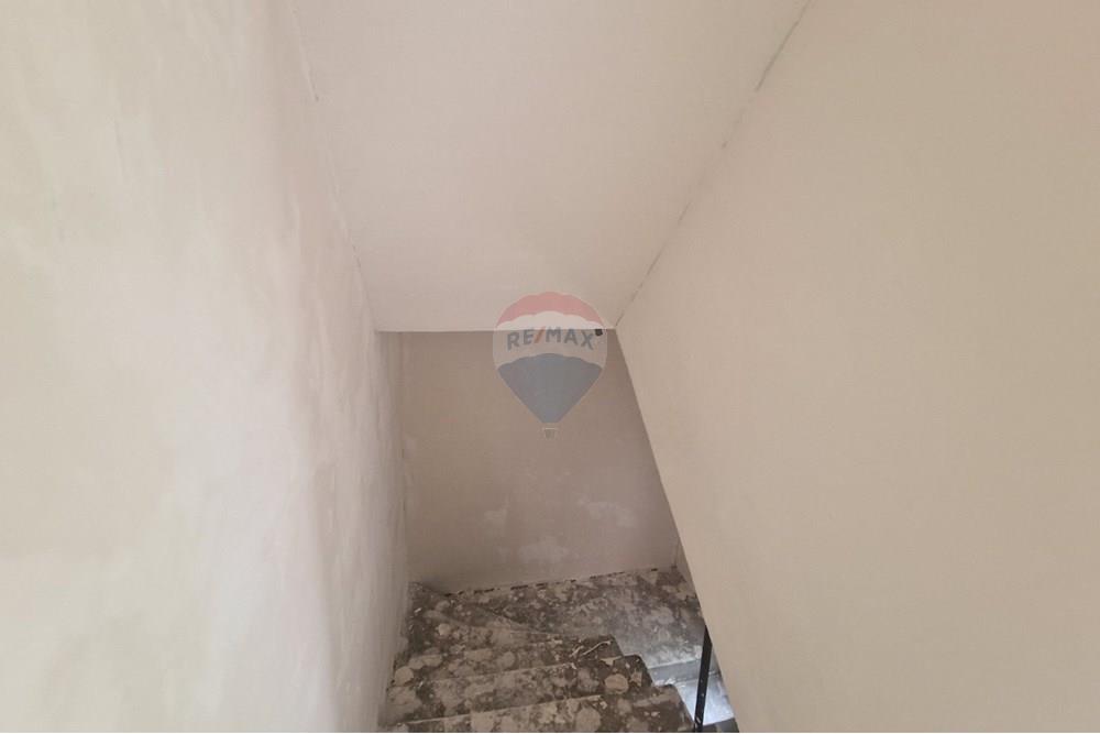 乡村住宅 - 待售 - с. Царимир, Област Пловдив, България - viber_image_2025-08-12_09-10-24-563.jpg - 360561013-10