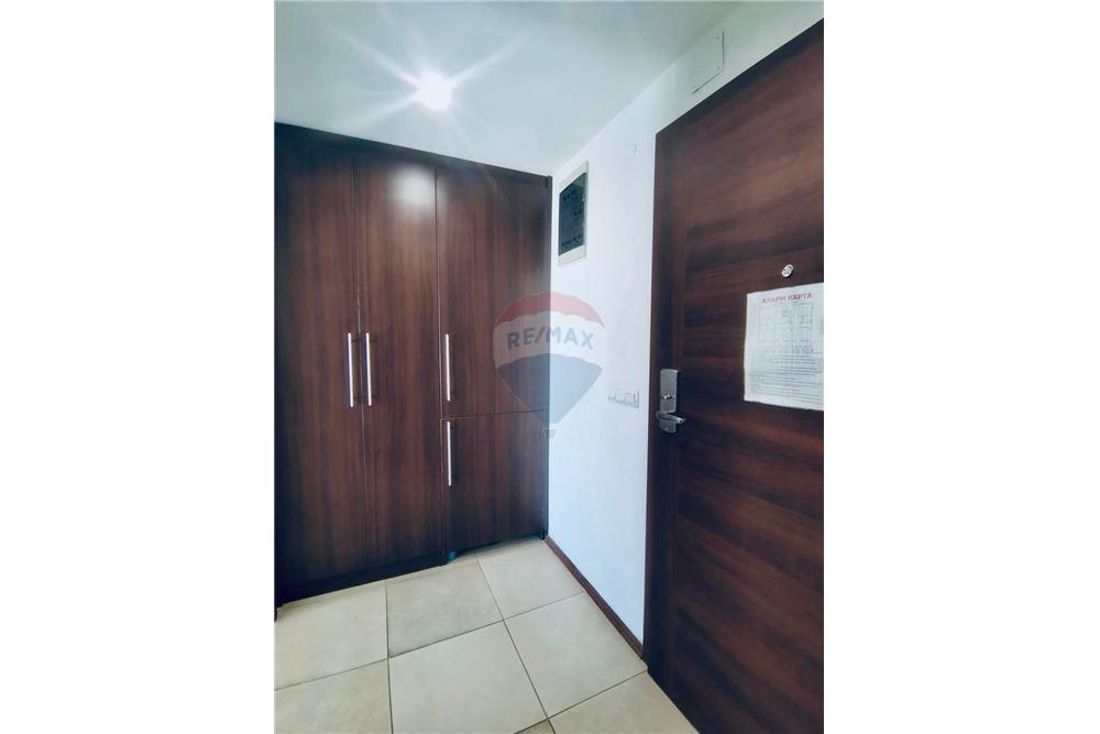 Апартамент - За продажба - гр. Балчик, Област Добрич, България - Входно антре - Коридор - 360321025-250