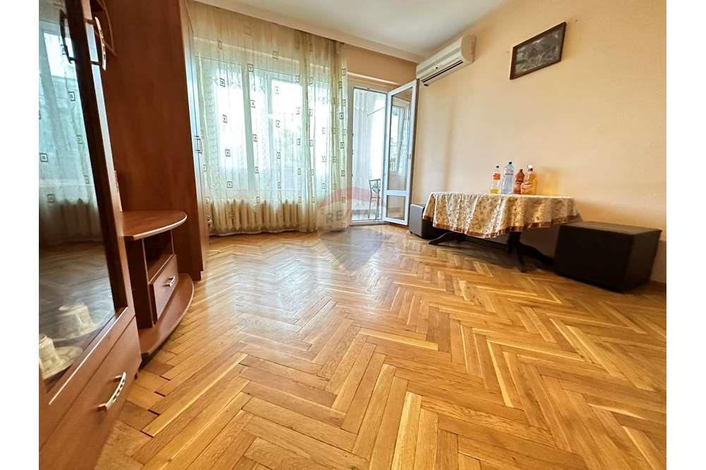 Апартамент - Под наем - гр. Варна, Област Варна, България - серф.jpg - Всекидневна - 360511009-174