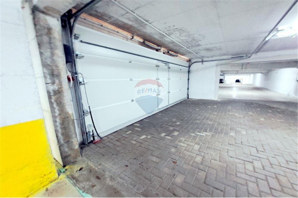 Condo/Apartment - For Rent/Lease - Varna, Varna, Bulgaria - Garage - 360511002-980