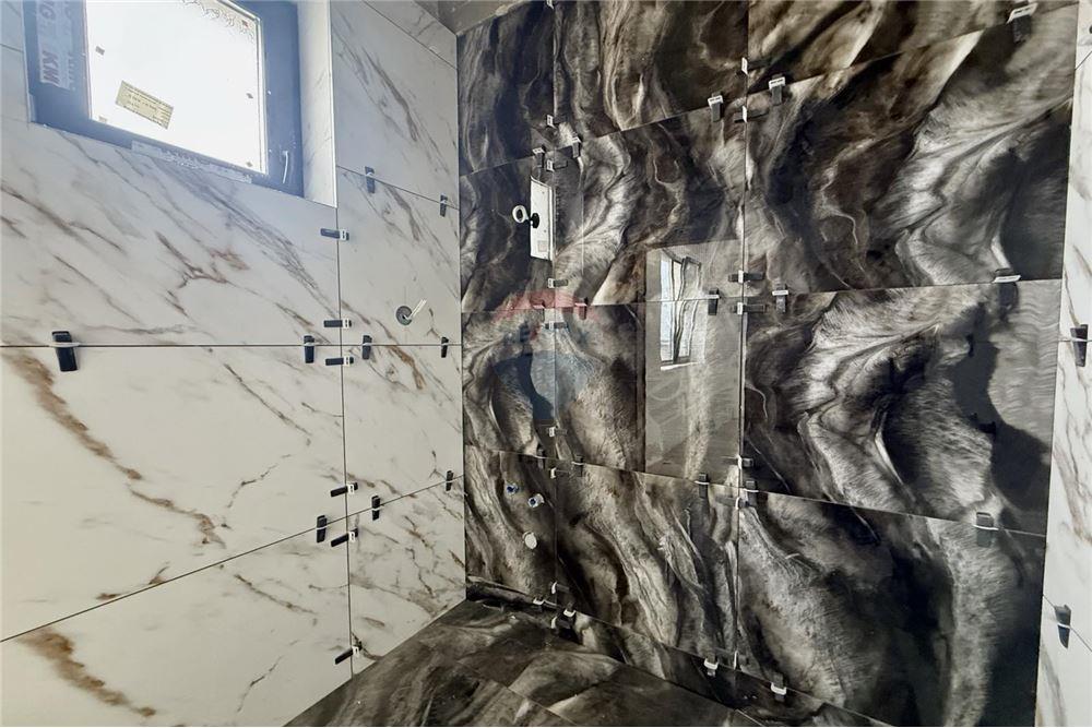 Селска къща - За продажба - с. Соколово, Област Добрич, България - Гостна баня и тоалетна в едно помещение - Баня - 360321025-241