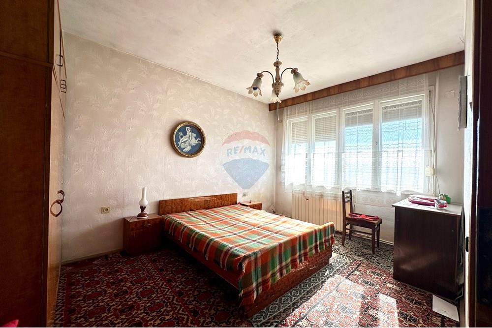 Апартамент - За продажба - гр. Велико Търново, Област Велико Търново, България - 20251103_093546410_iOS.jpg - 360431008-398