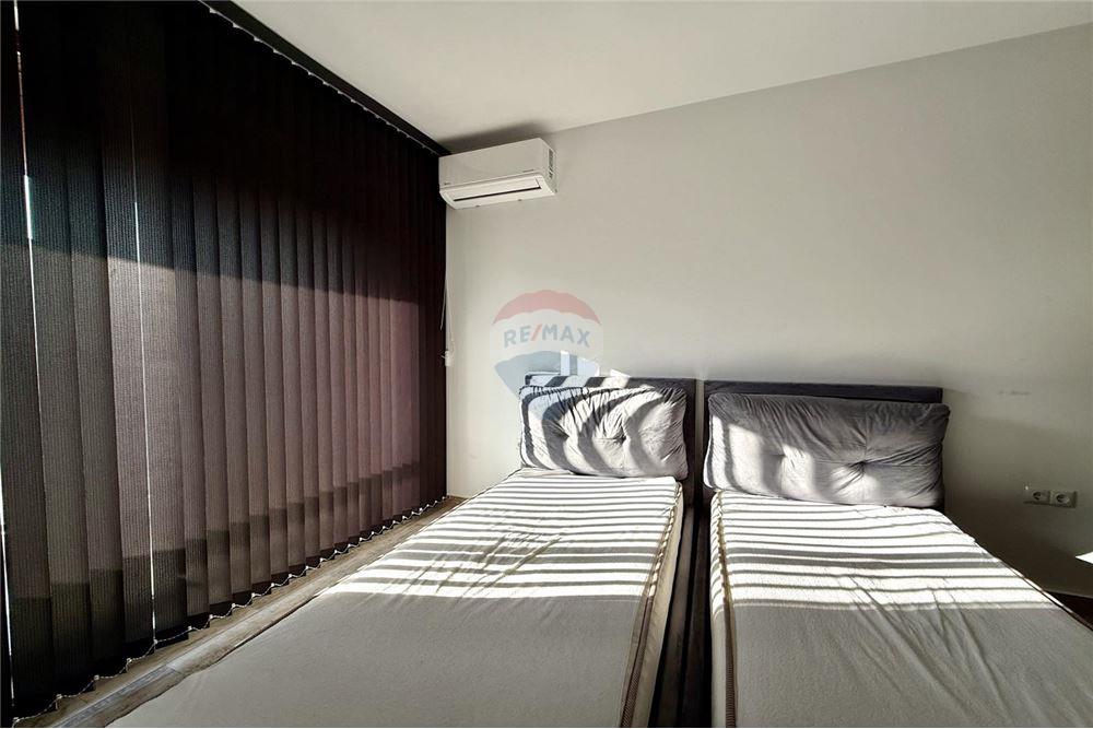 Апартамент - За продажба - гр. Балчик, Област Добрич, България - Първа спалня с излаз към открита обща тераса /запад/ - Спалня - 360321025-234