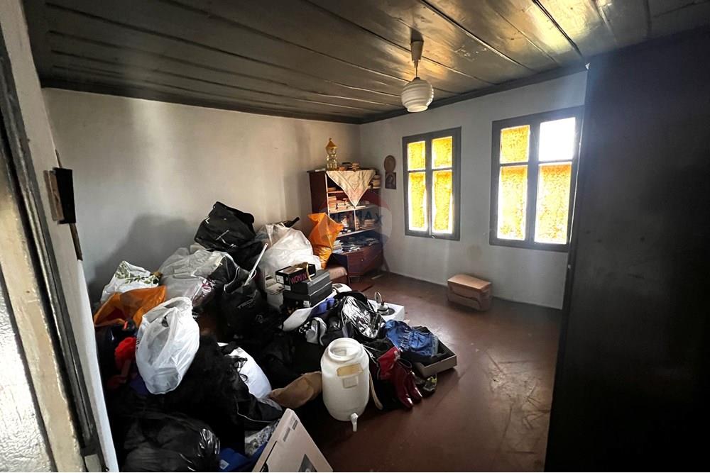 Селска къща - За продажба - гр. Елена, Област Велико Търново, България - 20241104_103525524_iOS.jpg - 360431001-618