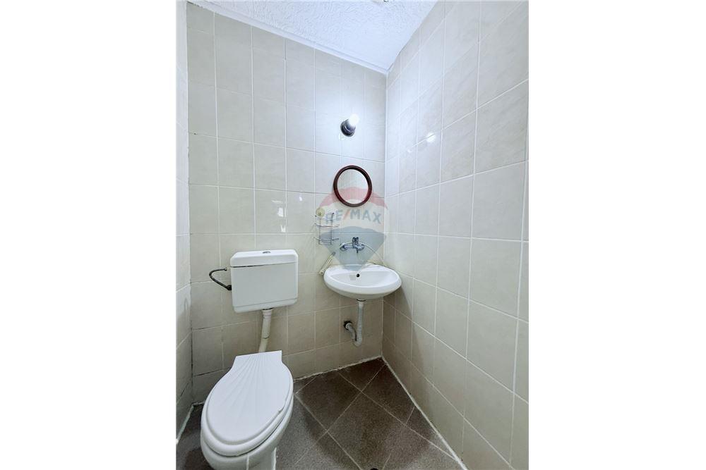 Имение - За продажба - с. Аспарухово, Област Варна, България - Отделна тоалетна/ етаж 1 - Тоалетна - 360321025-228