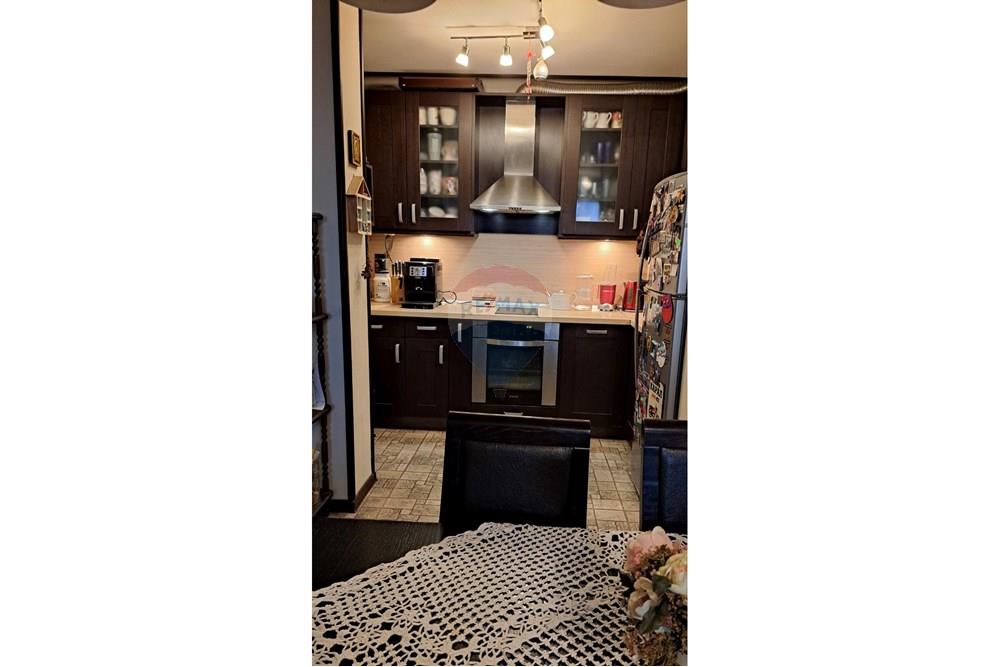 Апартамент - За продажба - гр. Варна, Област Варна, България - всекидневна 9.jpg - Кухня - 360321028-113