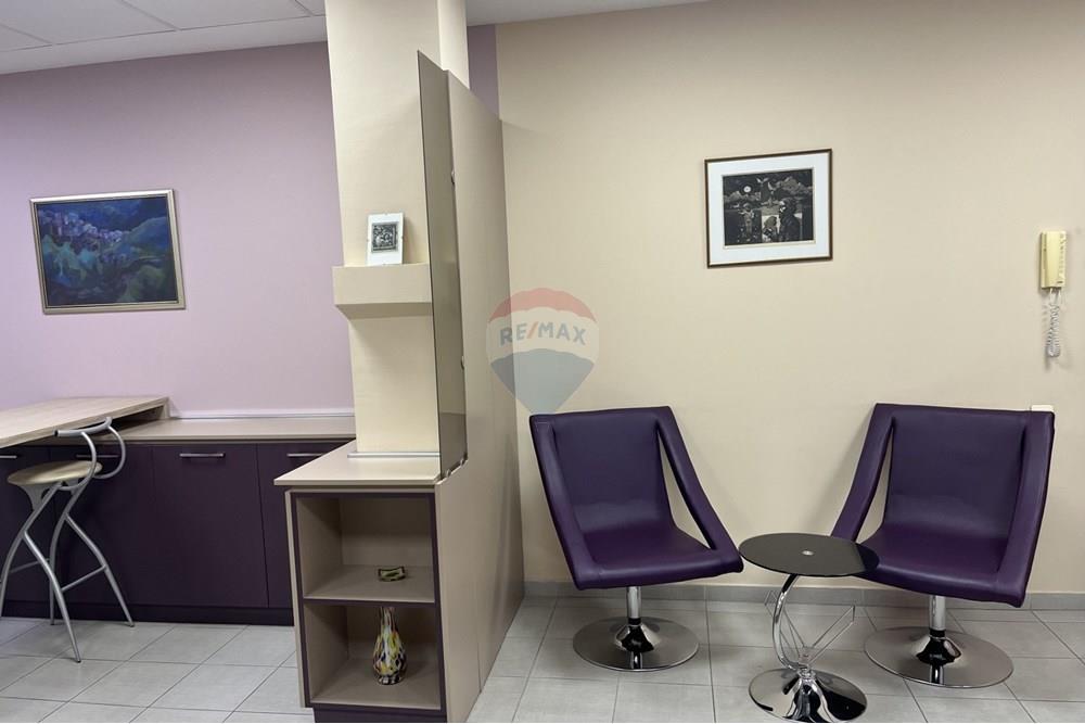 Офис - За продажба - гр. Пловдив, Област Пловдив, България - thumbnail_IMG_0661.jpg - 360261008-120