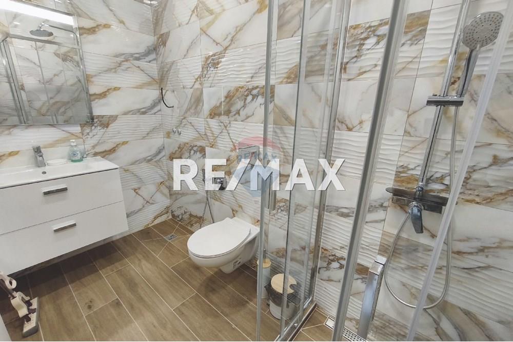 Апартамент - Под наем - гр. Варна, Област Варна, България - 10.jpg - Баня - 360391040-53