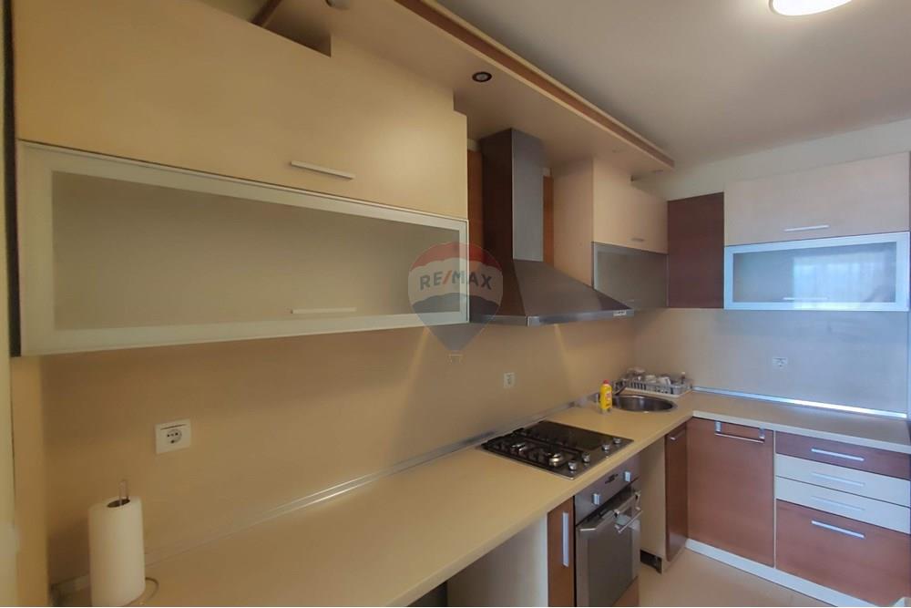 Апартамент - Под наем - гр. Велико Търново, Област Велико Търново, България - IMG_20251103_131340.jpg - 360431003-148