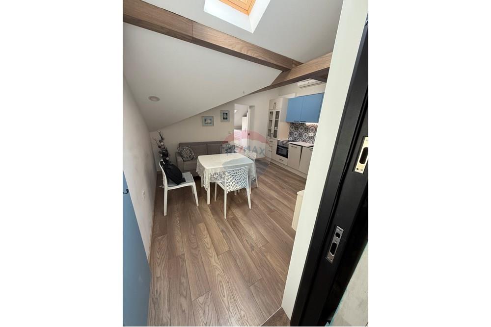 Апартамент - Под наем - гр. Варна, Област Варна, България - 0-02-05-e4037e00983b5964ceb062d78b440d839aae33f7049e3980c22ff4e66b73596f_6b9bea6c8d5e5fa1.jpg - 360481001-637