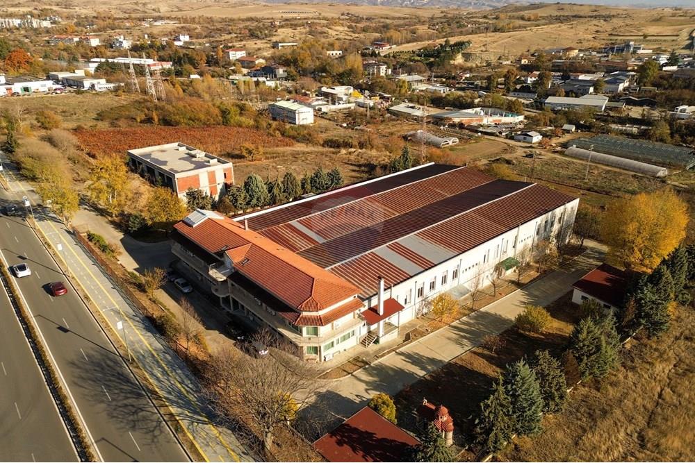 Индустриална сграда - Под наем - гр. Сандански, Област Благоевград, България - 0E3F7CDC-7F11-4DE7-8241-74B74876897B.jpg - 360561012-199