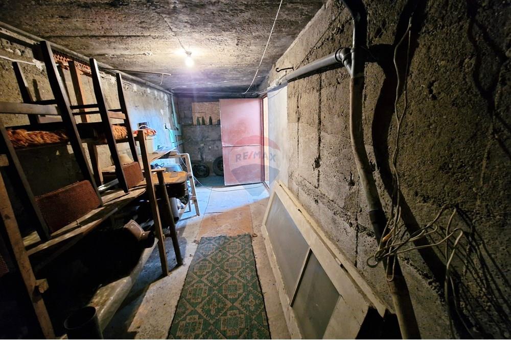 Селска къща - За продажба - гр. Сливо поле, Област Русе, България - 20251030_085240~2.jpg - 360451038-19