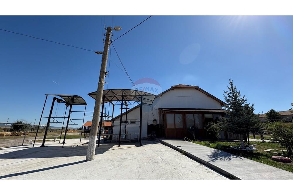 Земеделски имот - За продажба - с. Пробуда, Област Търговище, България - 1759472733757309.jpg - 360471029-9