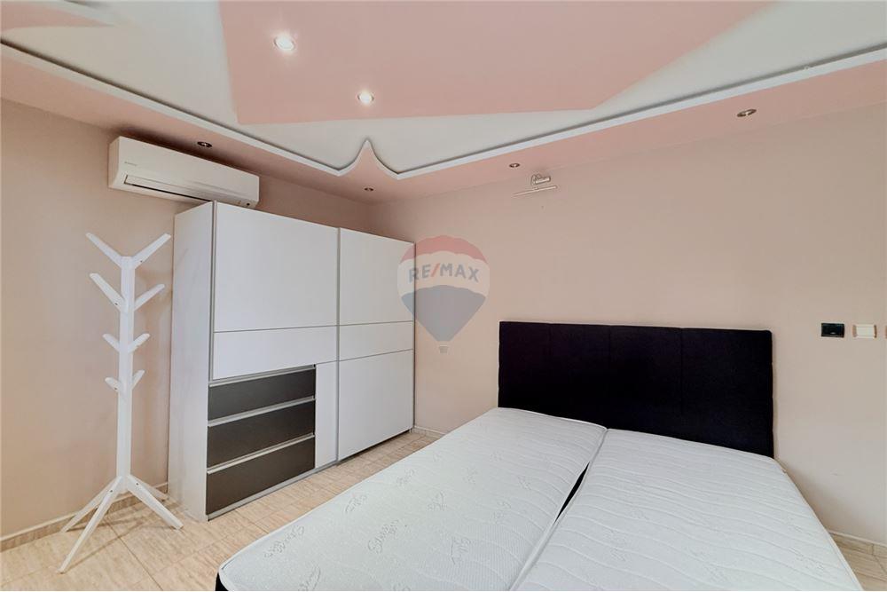 Апартамент - Под наем - гр. Варна, Област Варна, България - Просторна родителска спалня - Родителска спалня - 360321025-244