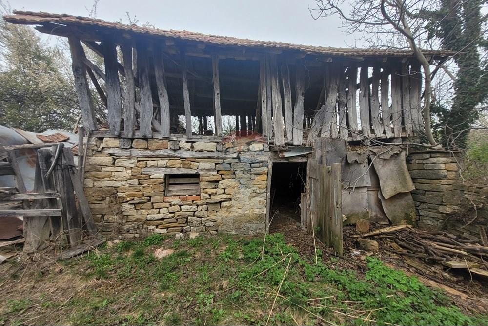 Селска къща - За продажба - с. Добромирка, Област Габрово, България - 20250324_135012.jpg - 360431001-493