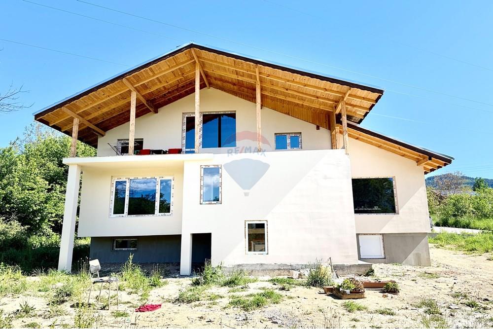 Селска къща - За продажба - с. Кръвеник, Област Габрово, България - 20250519_070750065_iOS.jpg - 360431001-637