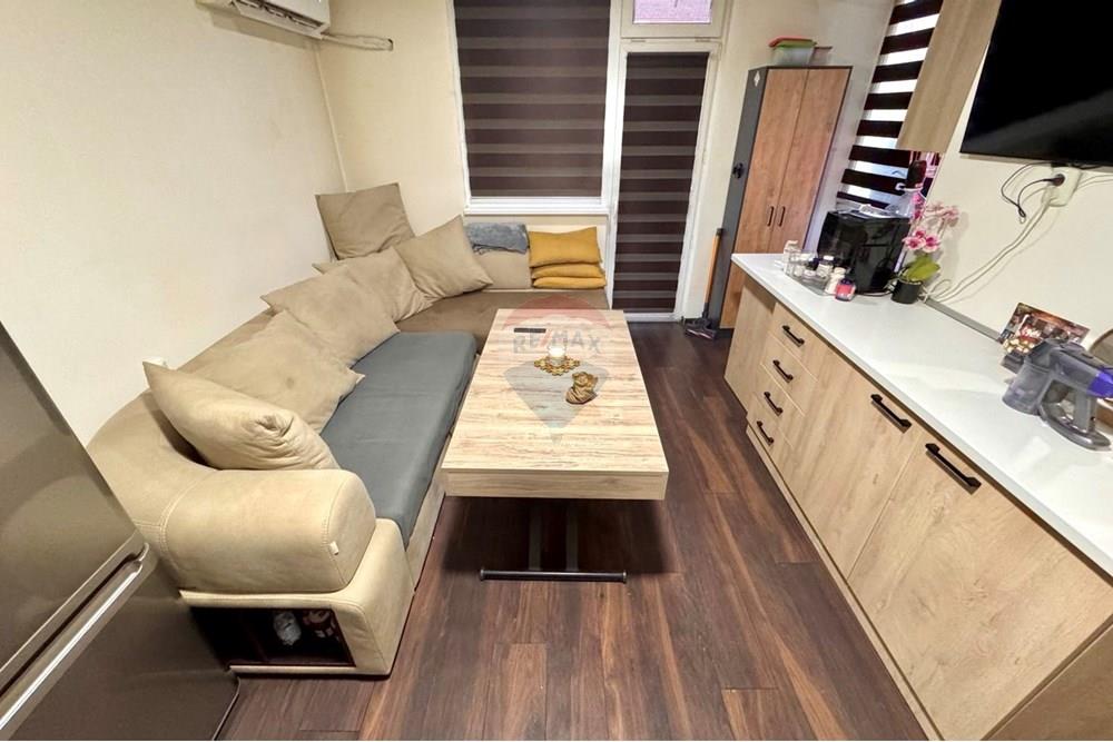 Апартамент - За продажба - гр. Русе, Област Русе, България - viber_изображение_2025-11-05_14-46-14-981.jpg - Всекидневна - 360451033-101