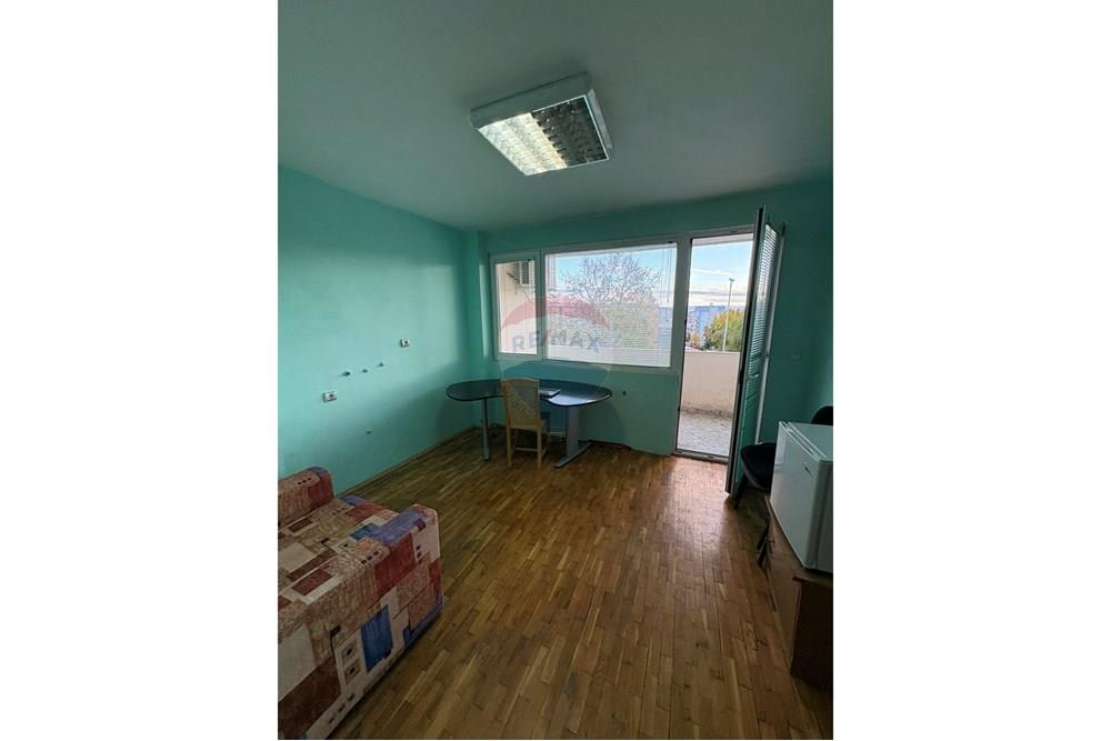 Офис - Под наем - гр. Велико Търново, Област Велико Търново, България - viber_изображение_2025-10-30_14-46-58-616.jpg - 360431003-147