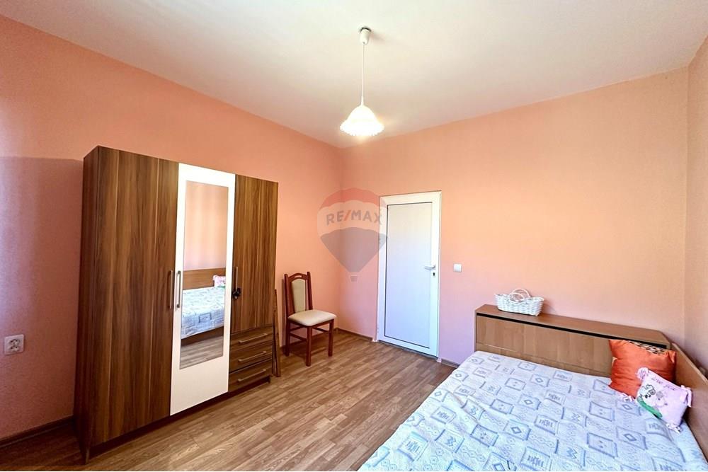 Апартамент - За продажба - гр. Велико Търново, Област Велико Търново, България - viber_изображение_2025-10-24_11-53-59-932.jpg - Спалня - 360431008-394