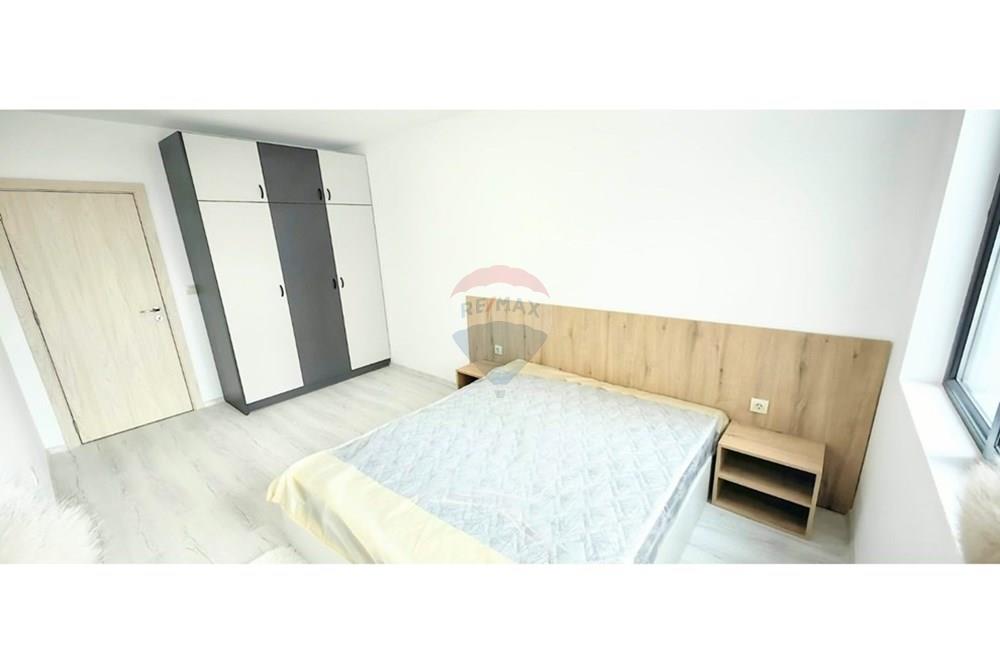 Апартамент - За продажба - гр. Варна, Област Варна, България - viber_изображение_2025-10-29_15-32-34-693.jpg - Родителска спалня - 360511010-93