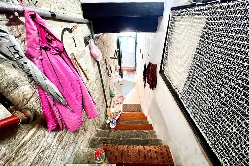 Градска къща - За продажба - гр. Габрово, Област Габрово, България - 20250428_123644789_iOS.jpg - 360431027-13