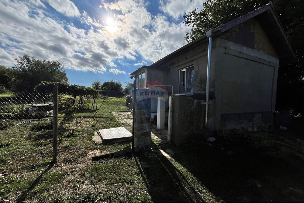 Селска къща - За продажба - с. Водица, Област Варна, България - IMG_1170.jpeg - 360391067-10