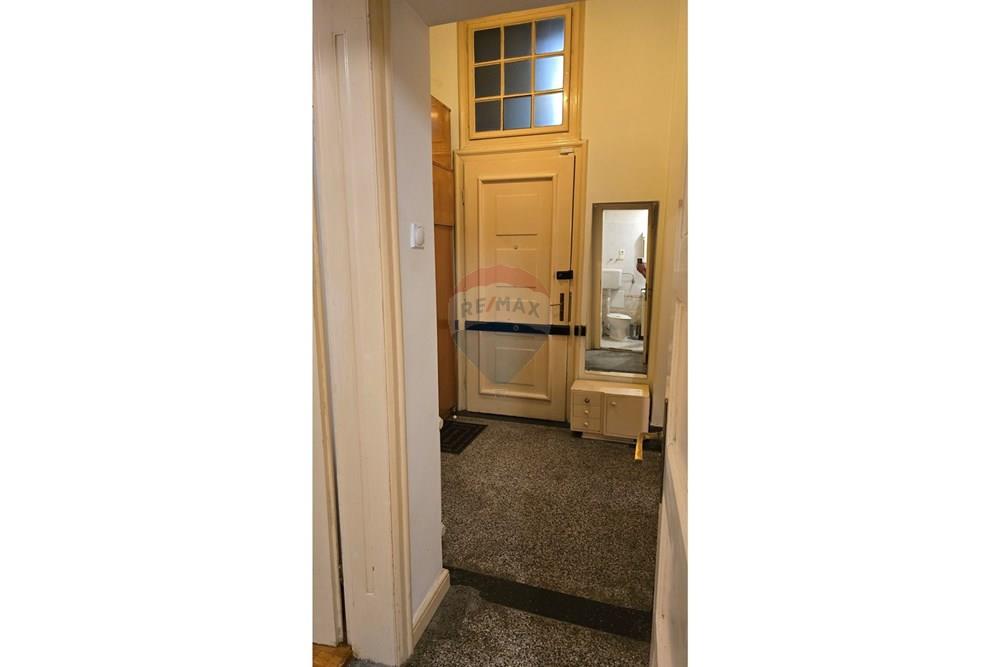 Апартамент - Под наем - гр. София, Област София град, България - 20251029_151045.jpg - Коридор - 360501004-116