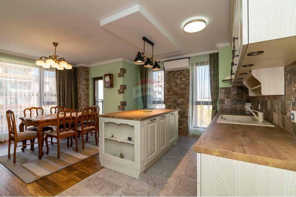 Апартамент - Под наем - гр. Пловдив, Област Пловдив, България - IMG_9351 (4) (1).jpeg - Всекидневна/Трапезария - 360261002-206