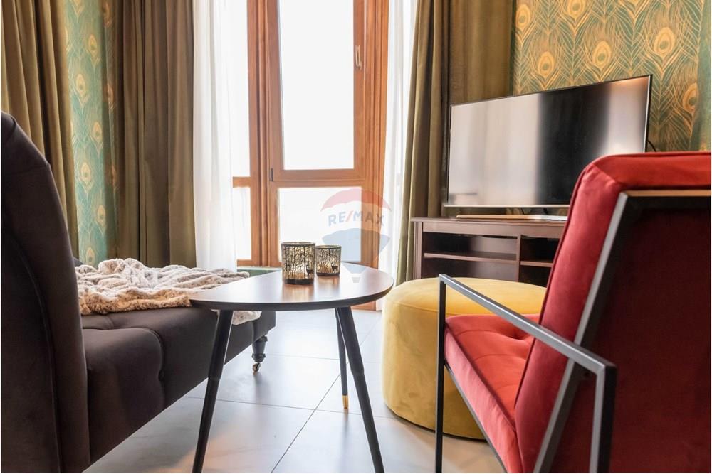 Вила - За продажба - гр. Балчик, Област Добрич, България - ет.2 библиотека 4.jpg - Стая за почивка  - 360321028-121