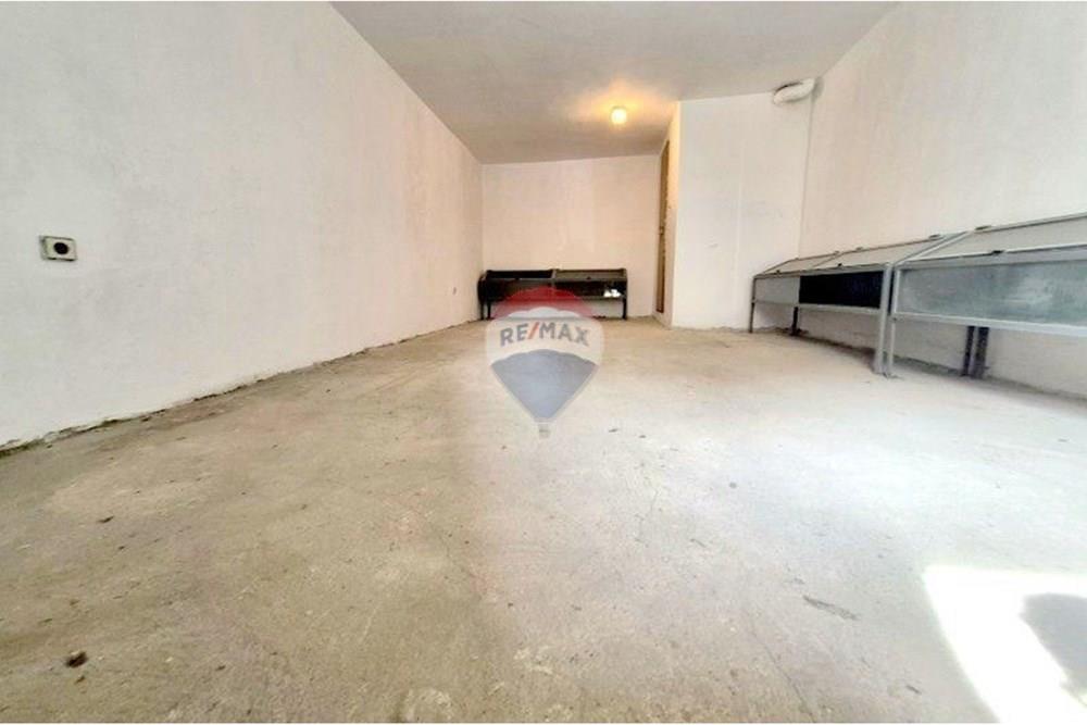 Склад - Под наем - гр. Варна, Област Варна, България - 1.jpg - 360511002-979