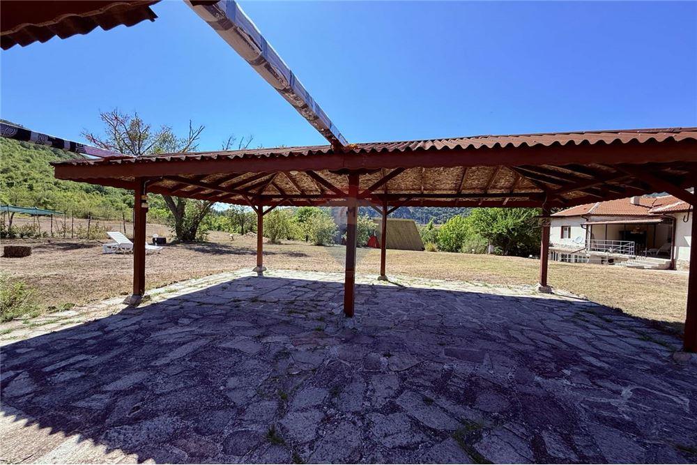 Имение - За продажба - с. Аспарухово, Област Варна, България - Дворно място - Двор - 360321025-228