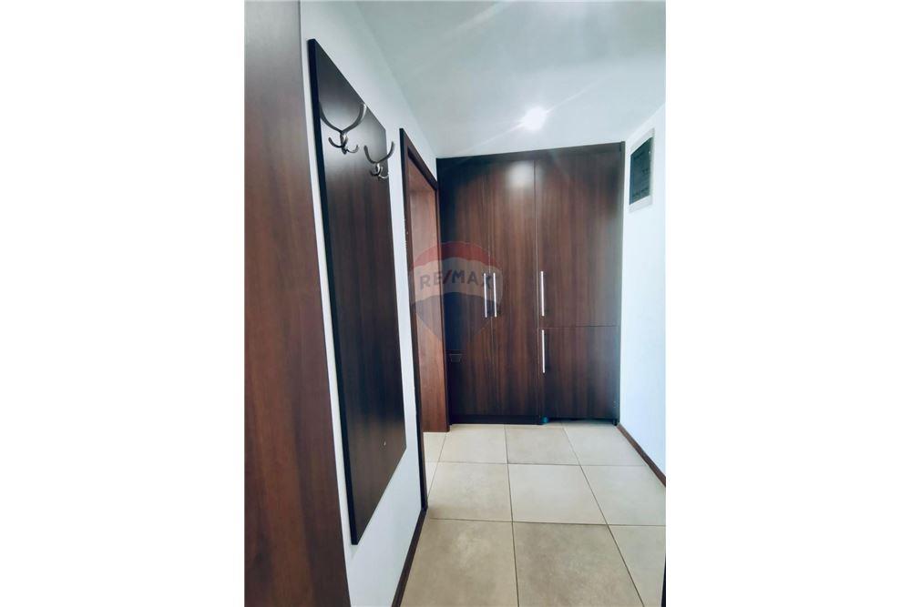 Апартамент - За продажба - гр. Балчик, Област Добрич, България - Входно антре - Коридор - 360321025-250