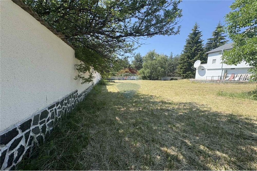 Градска къща - За продажба - в.з. Ярема, Област София, България - 33 - 360241003-138