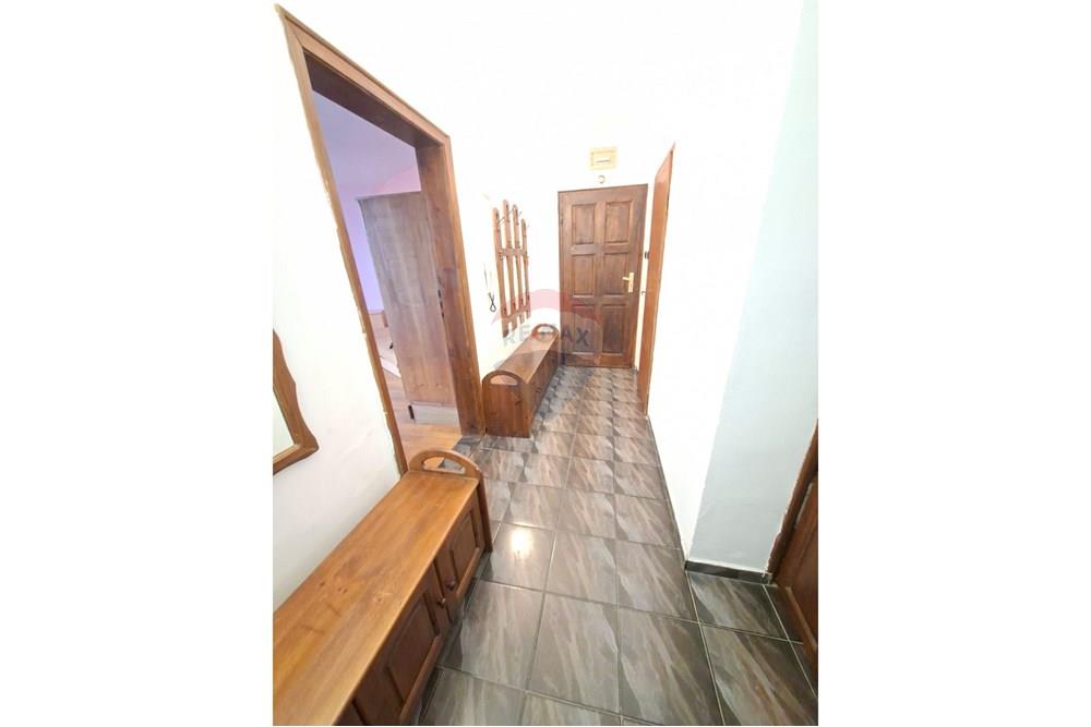 Апартамент - Под наем - гр. Варна, Област Варна, България - 08.jpg - Коридор - 360321001-515