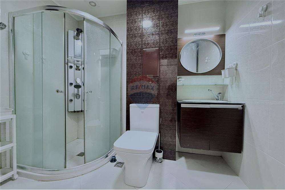 Апартамент - Под наем - к.к. Чайка, Област Варна, България - Баня и тоалет в едно помещение - Баня - 360321025-242