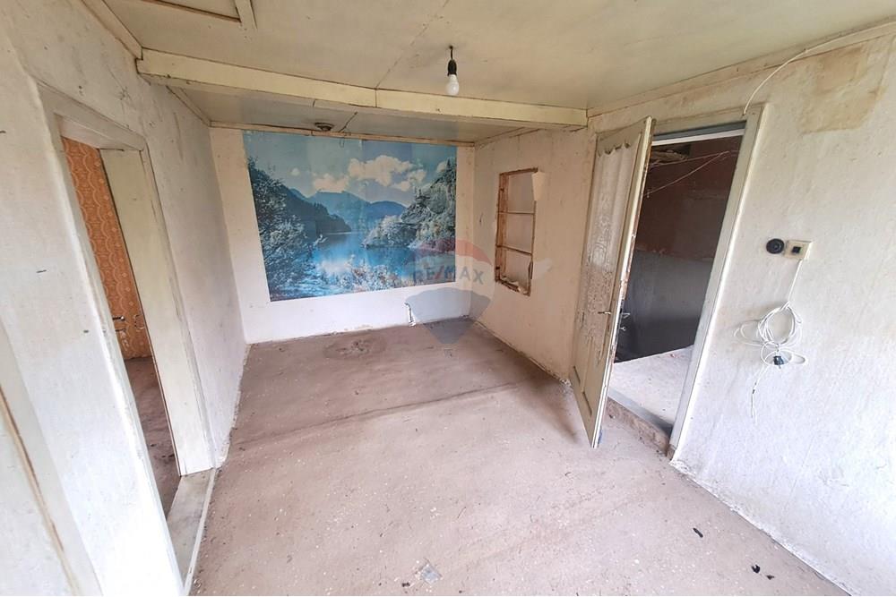 Селска къща - За продажба - с. Тетово, Област Русе, България - 20251023_100229.JPG - 360451036-40