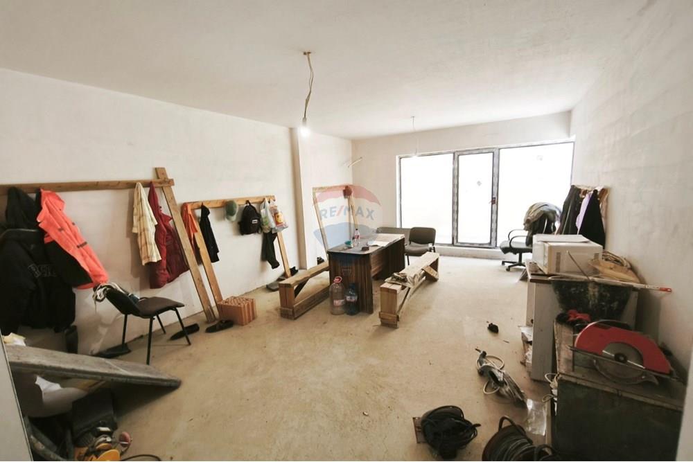 Апартамент - За продажба - гр. Варна, Област Варна, България - 5.jpg - Всекидневна - 360391040-48