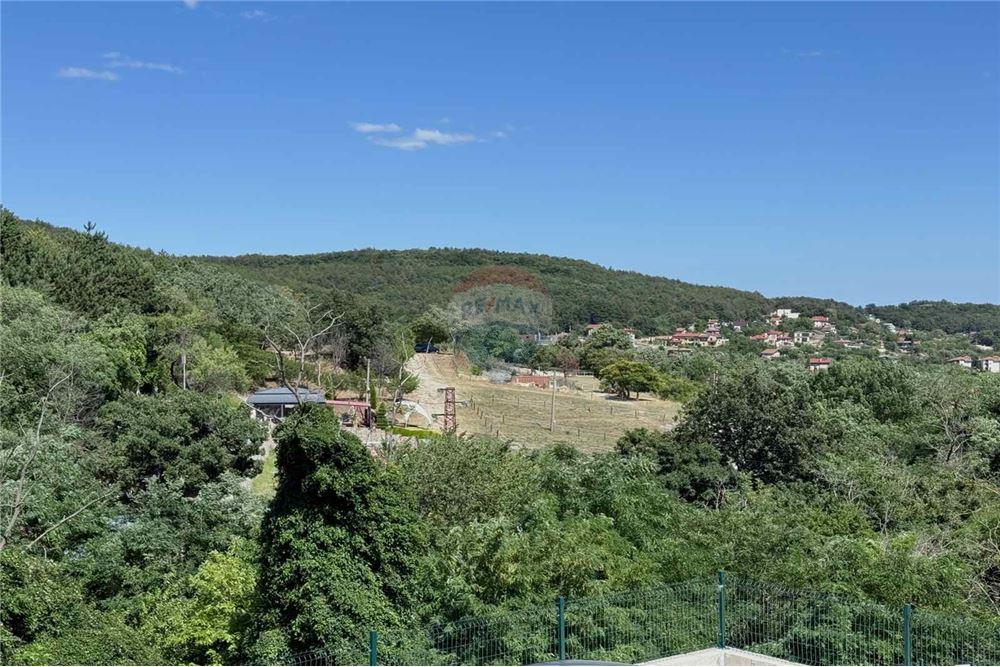 Апартамент - За продажба - гр. Варна, Област Варна, България - Обща открита тераса /североизточна/ с панорамна горска гледка с достъп от всекидневна и родителска спалня - Тераса - 360321025-247